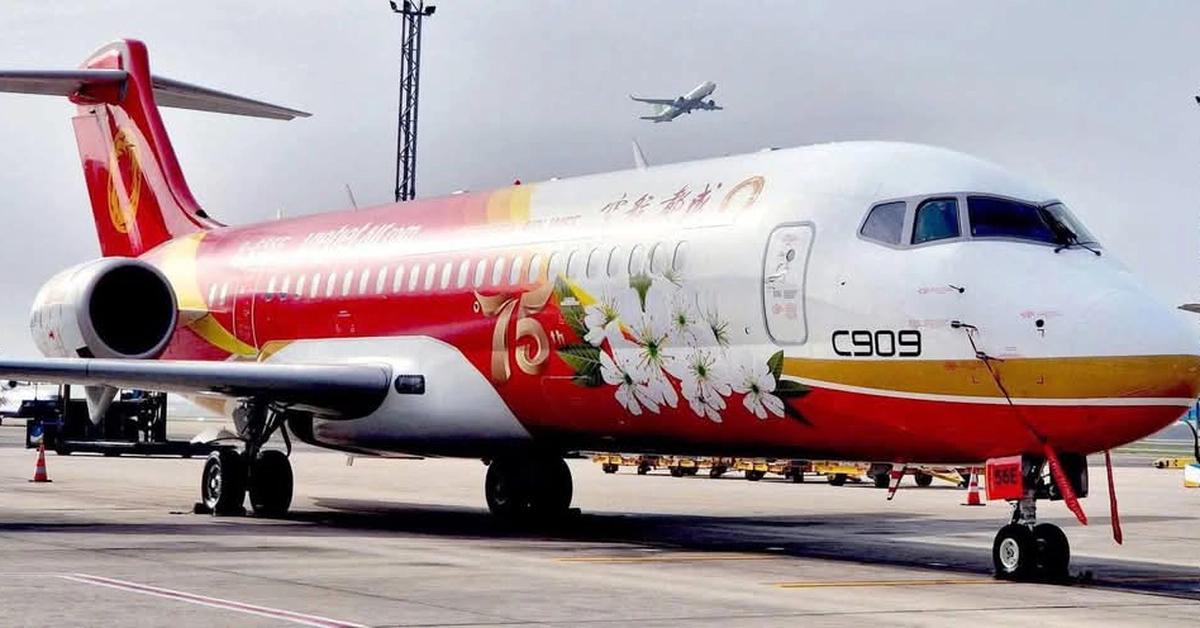 Vietjet возобновит полёты на COMAC C909 после месячного перерыва